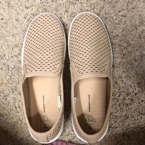 Worn 1x tan memory foam slip on shoes